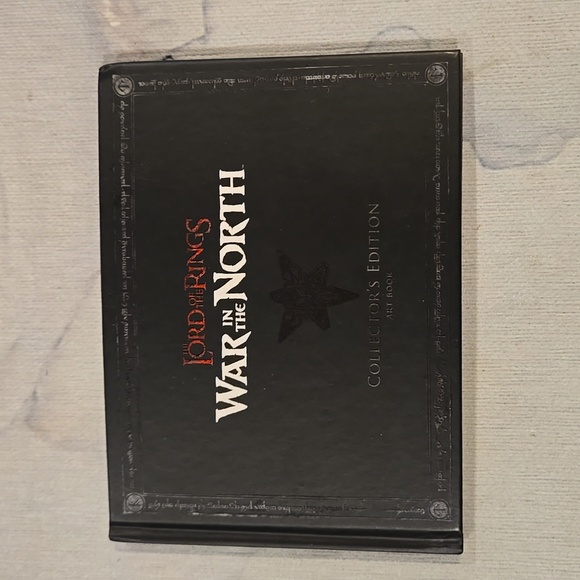 Lord of the Rings  And Sony Other - Lord If The Rings " War in the North" Art Book With DVD Never Used